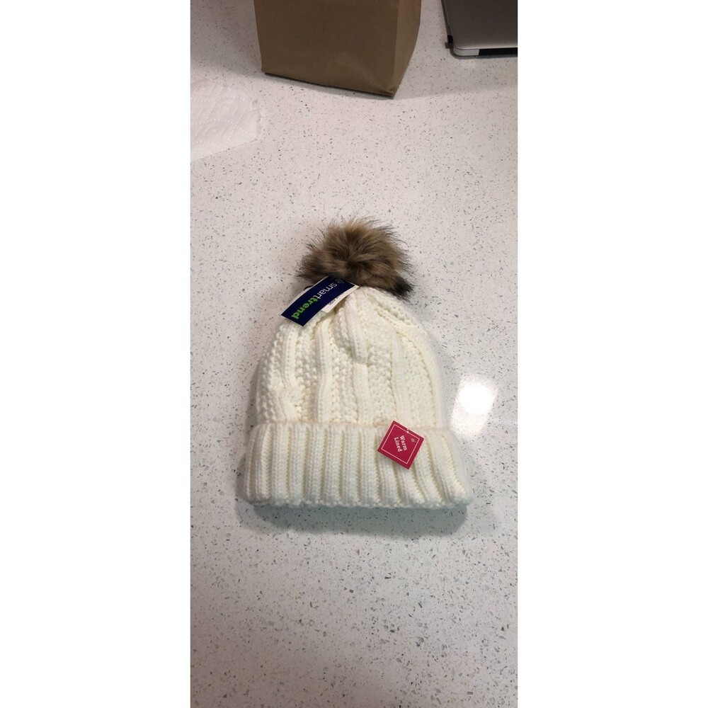 Ivory Beanie with pom pom NWT